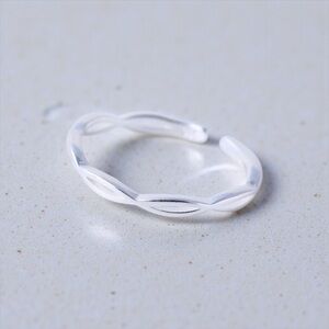 925 Sterling  Silver Minimalist Twisted Ring